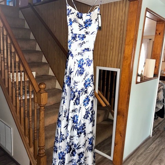 Betsy & Adam silk floral print white and blue dress Size 6 NWT Retail $289 - Picture 3 of 12